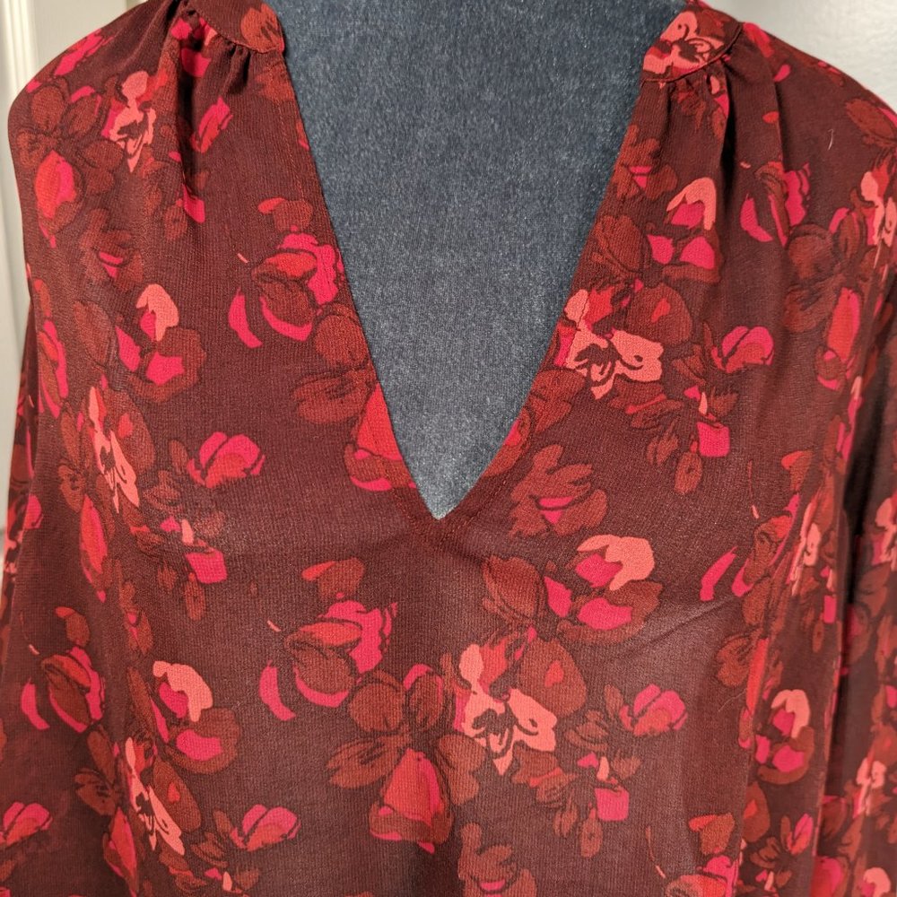 Banana Republic Factory Sheer Red Floral Blouse Size Medium - Picture 2 of 10